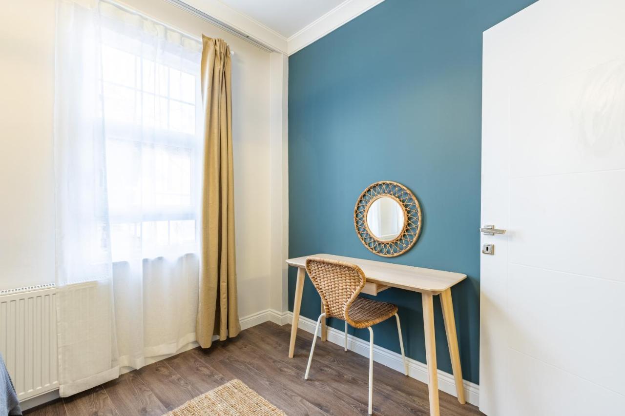 Red Suites Balat - Orange And Blue Istanbul Exterior photo