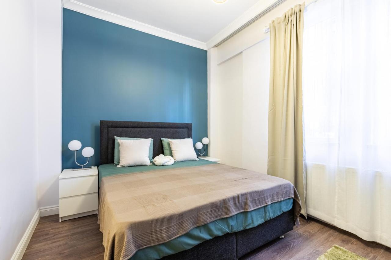 Red Suites Balat - Orange And Blue Istanbul Exterior photo
