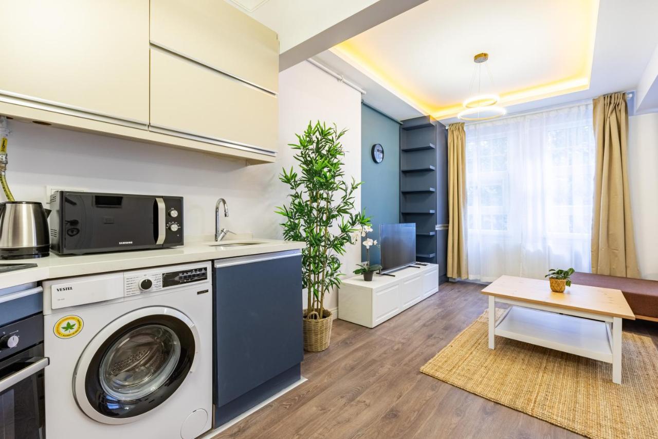 Red Suites Balat - Orange And Blue Istanbul Exterior photo