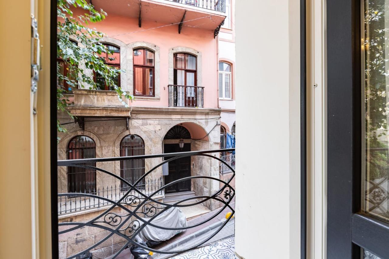 Red Suites Balat - Orange And Blue Istanbul Exterior photo
